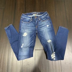 American Eagle Distressed Skinny Jegging Jeans